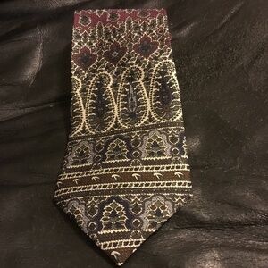 Retro Pierre Cardin Paris paisley tie- silk tie- made in Canada- Dapper looking